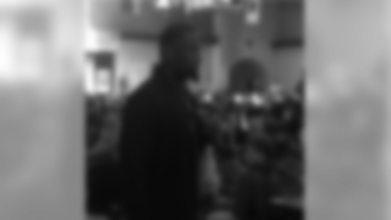 alevine41[Anthony Levine]:#tbt Talking to the young men and women at J.H Williams Middle School before I took 3 of them shopping!!! #YouthFutureBright