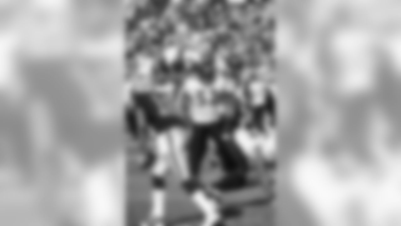 Images from the Ravens' 21-13 road win over the Oakland Raiders on Jan. 3, 2010, which sealed a playoff spot for Baltimore.