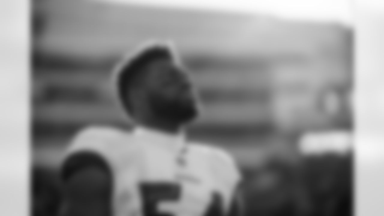 OLB Tyus Bowser
