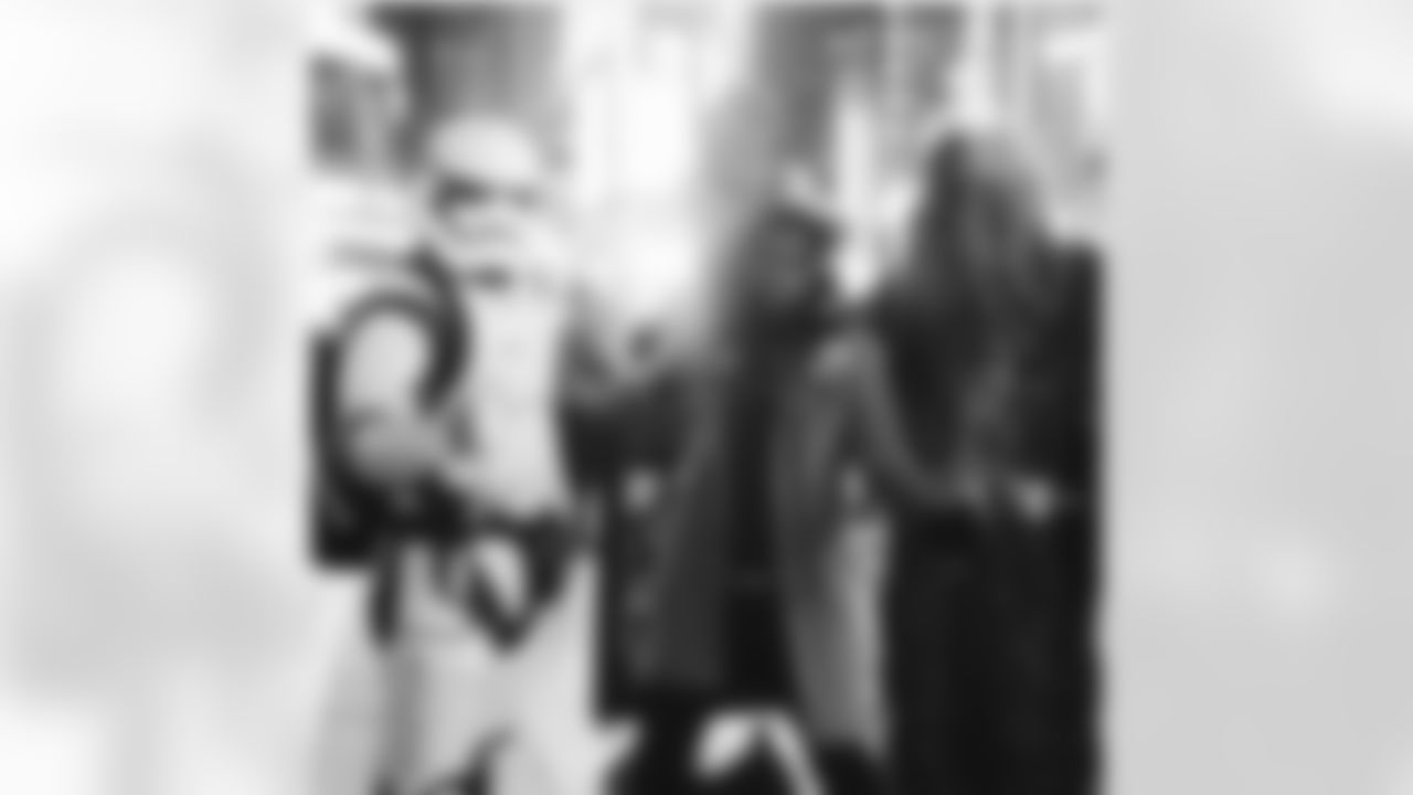 shareecewright24 [Shareece Wright]: For you it's nothing daddy Won't do, may the force be with you!