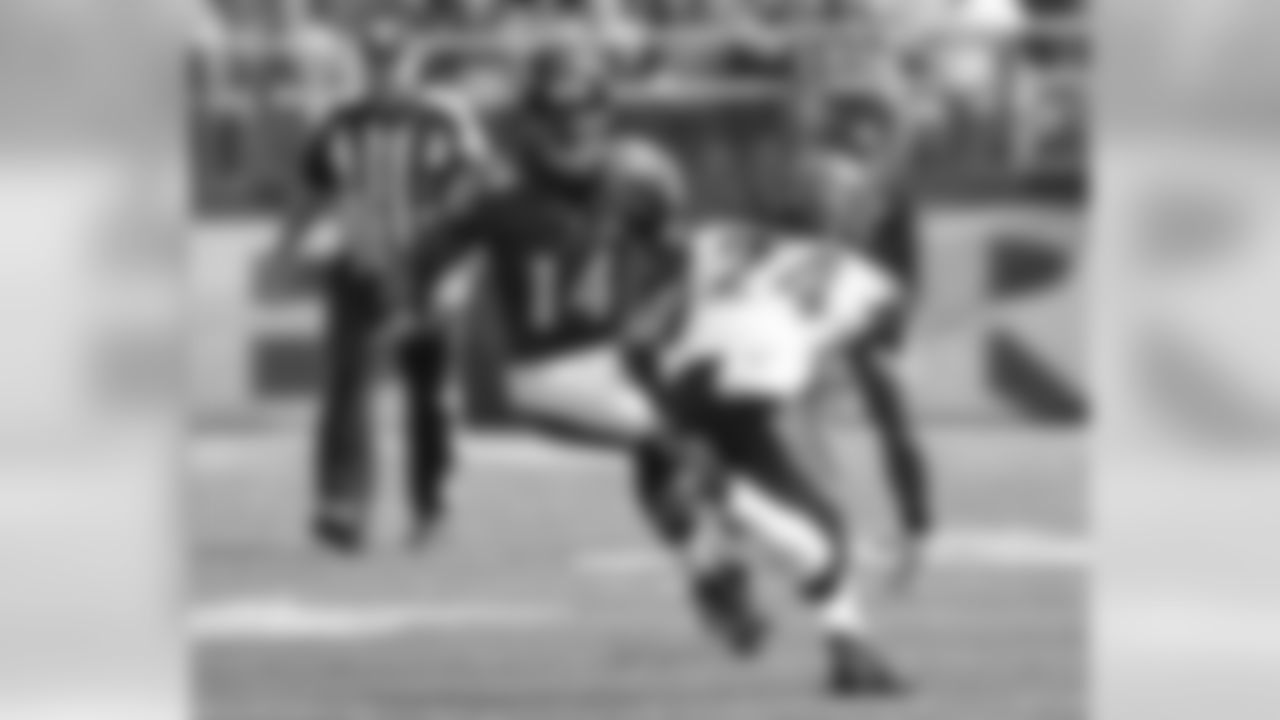 WR Marlon Brown (Restricted Free Agent)