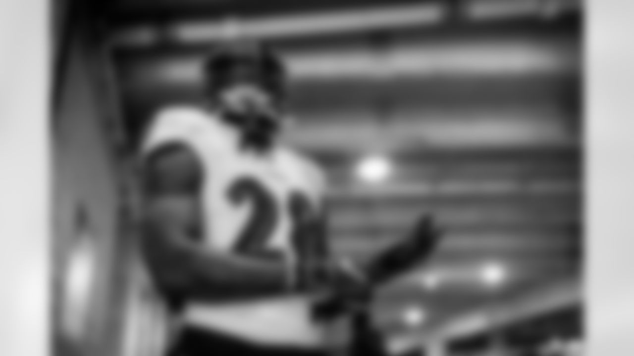 RB Latavius Murray
