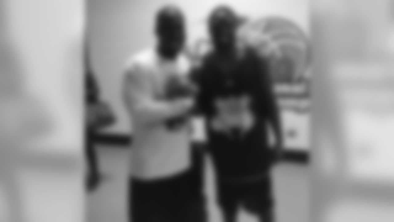 torreysmithwr [Torrey Smith]: Shoutouts to my big bro @AnquanBoldin [Anquan Boldin]