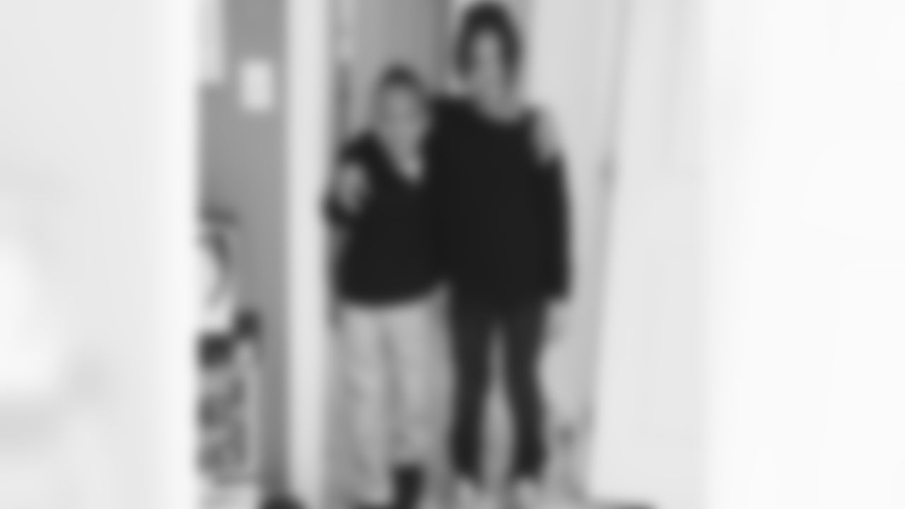 untouchablejay55[Terrell Suggs]: The Crown Prince and The HeiressSiZ, HalF PìNt, & MAN-MAN #SiZFAM