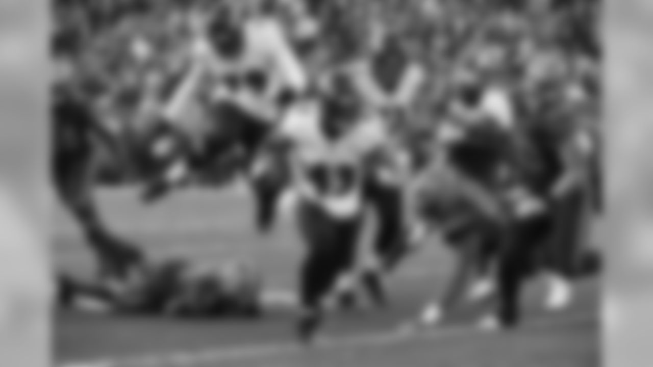 RB Justice Hill