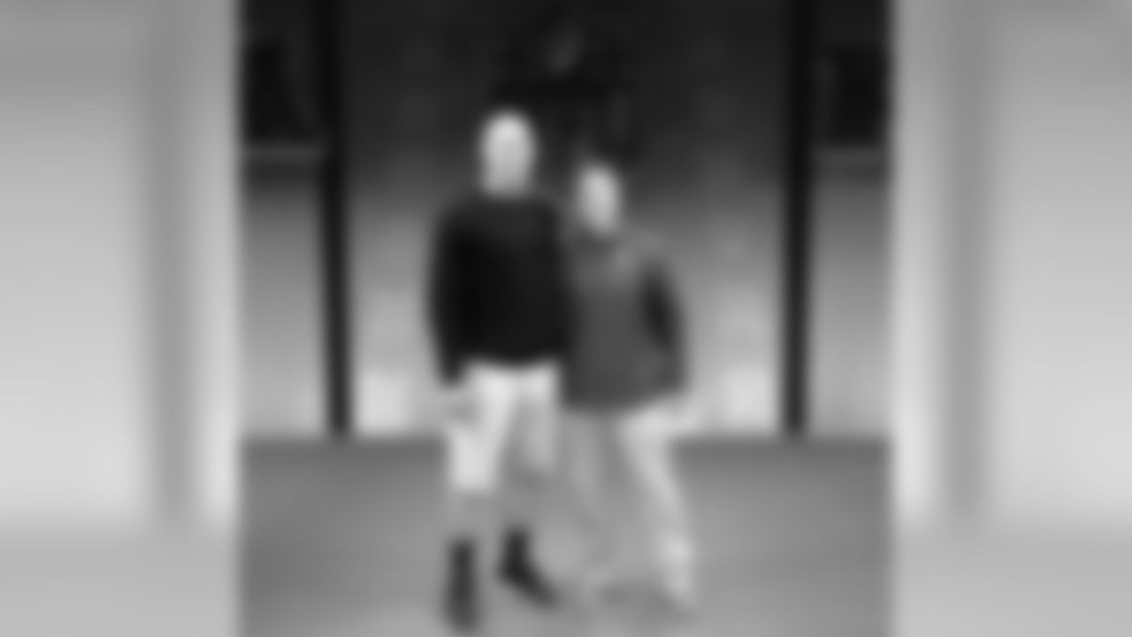 nboyle86[Nick Boyle]:From High School and now four years later at the Rookie Symposium. Thanks for everything Keith Elias.