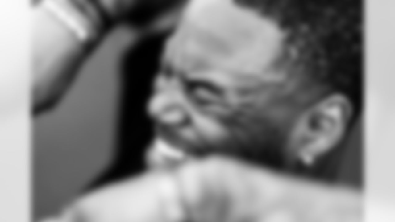 LB Daelin Hayes