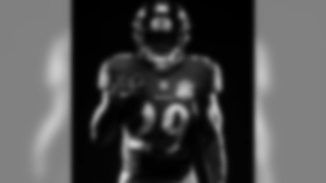 jforsett[Justin Forsett]:Excited to be apart of the unveiling of the Ravens 20th Season patch! S/O to @Shawn_Hubbard the best in the biz!!