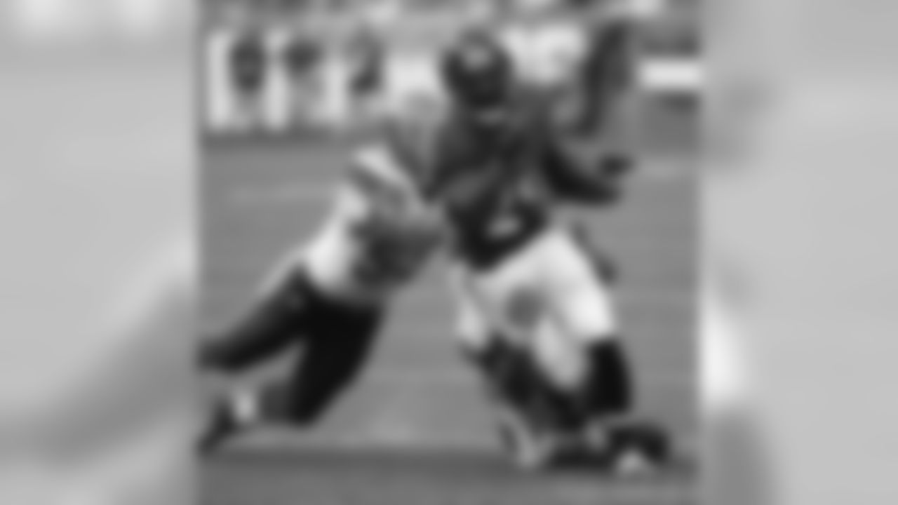 jforsett [Justin Forsett]: It wasn't pretty but proud to be on this team so much grit & determination! Great Team Win #RavensFlock