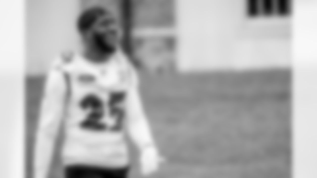CB Tavon Young
Returning from a neck injury that cost him all of last season, Young has looked like the same scrappy nickel corner that the Ravens signed to a long-term extension last offseason. It has been tough for quarterbacks to complete passes in Young's direction.