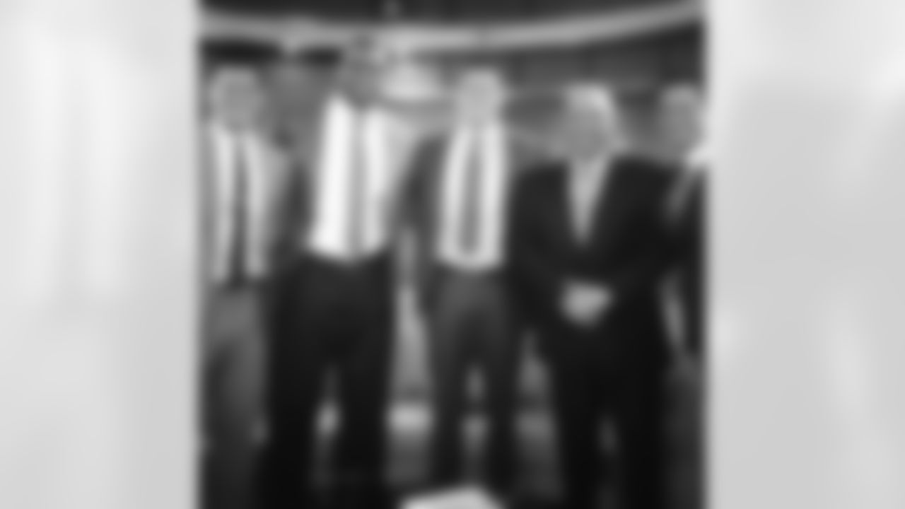 chriscanty99 [Chris Canty]: In studio with @DukeCastiglione @zdeossie @weatherford5 and Sean Landetta. Check us out on @Fox5NY tonight at 10:30pm as we preview SB XLVIII. #NFL #NYC