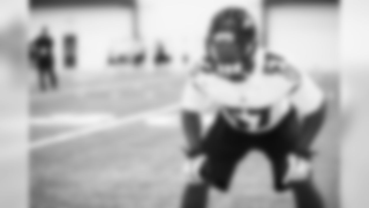 ILB C.J. Mosley