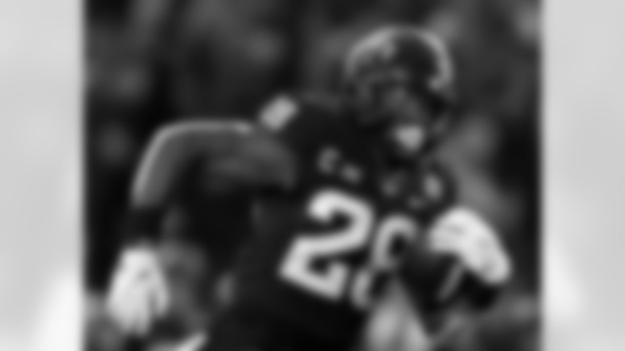 35. RB Breece Hall, Iowa State
"Hall is a big, smooth runner with outstanding patience and balance."