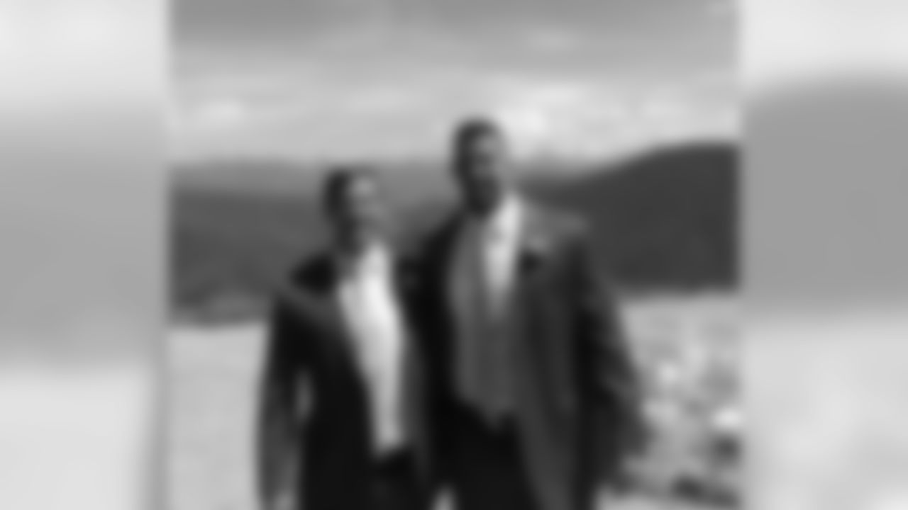 crockettgillmore[Crockett Gillmore]: Help me wish my little big brother A Happy Birthday @Coach_Gillmore. #hardwork #character #coach #happyBirthday