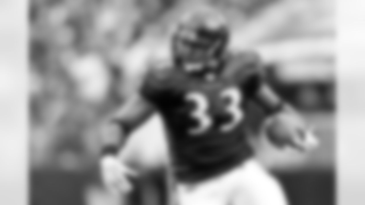 Images from the Ravens' 30-7 win over the previously-undefeated Denver Broncos on November 1, 2009 in Week 8.