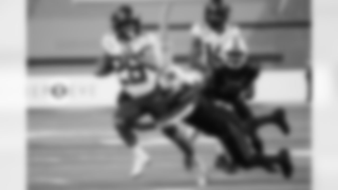 9. LB Devon Lloyd, Utah
"Lloyd is a tall, rangy linebacker with excellent versatility and production. He split time between lining up on the edge and at inside linebacker. "