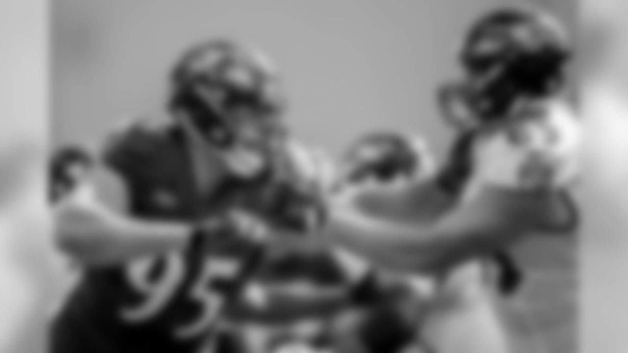 DT Zach Sieler