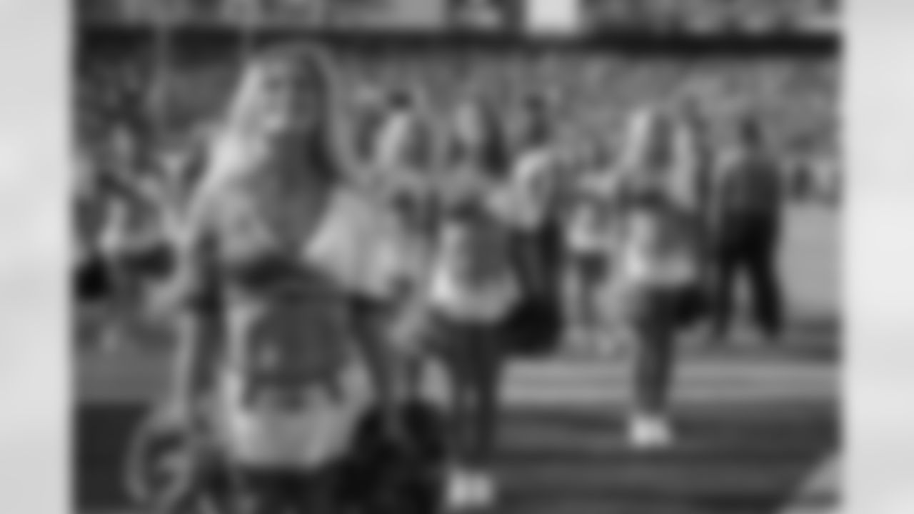 Cheer_VS_Vikings-125