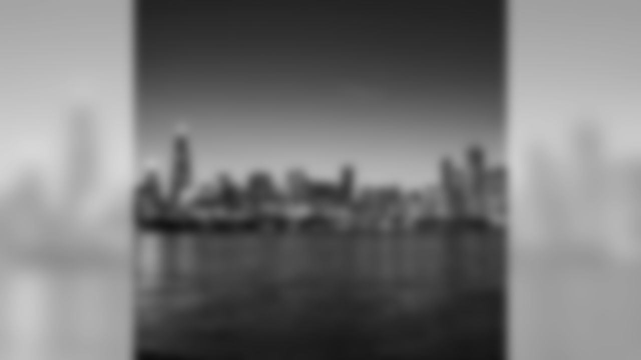 kapronlewis[Kapron Lewis-Moore]: See you very soon #secondhome #chitown