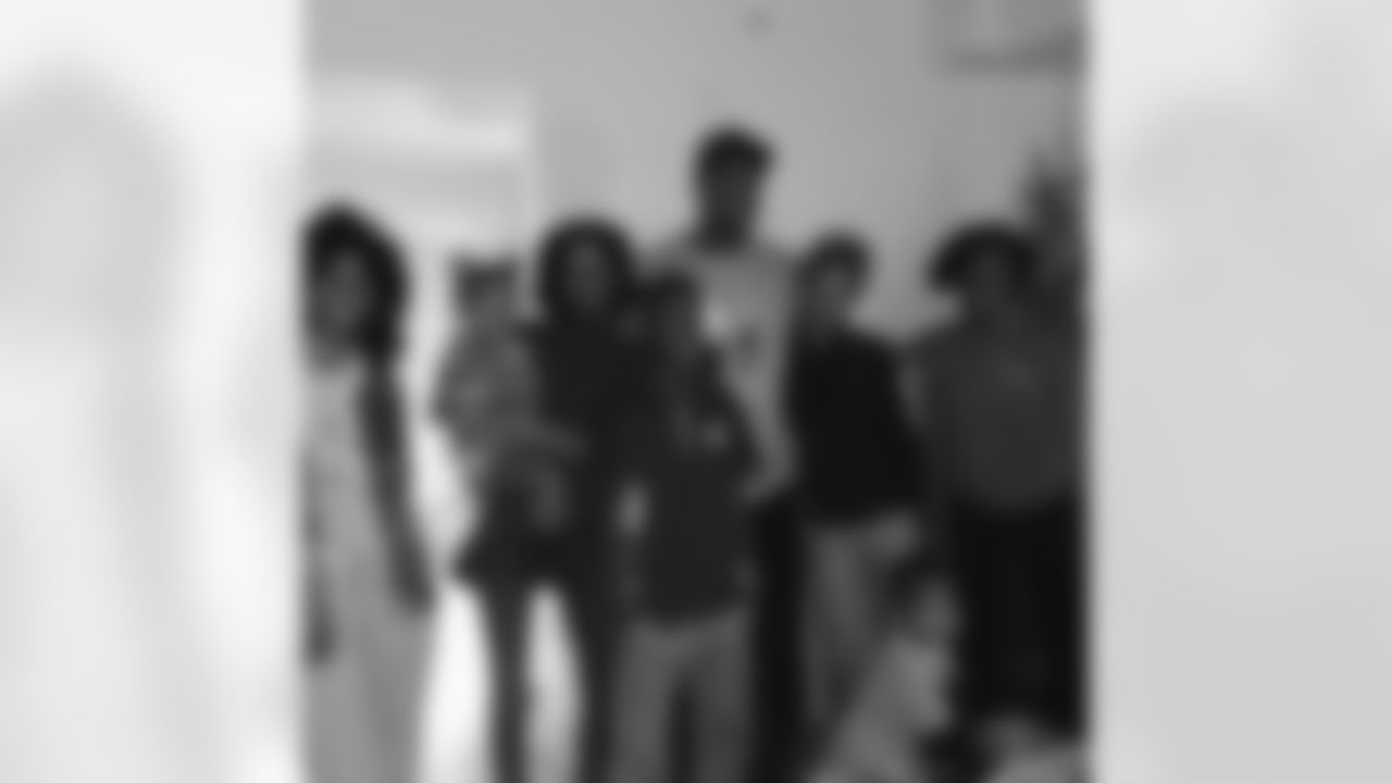 trulybean [Jimmy Smith]: Merry Christmas to this beautiful family.. Happy to have made their Christmas