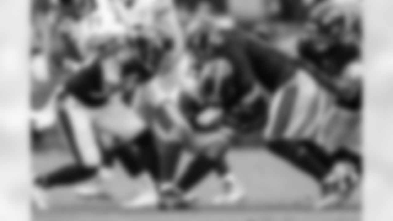LB Patrick Queen and LB Josh Bynes