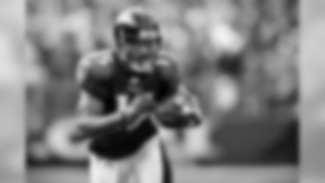 Images from the Ravens' 30-7 win over the previously-undefeated Denver Broncos on November 1, 2009 in Week 8.
