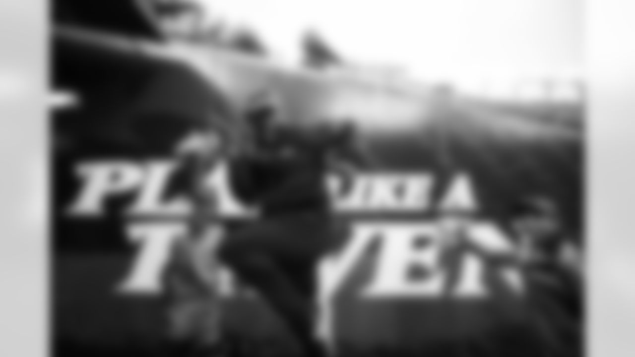 CHEER_VS_BILLS-130