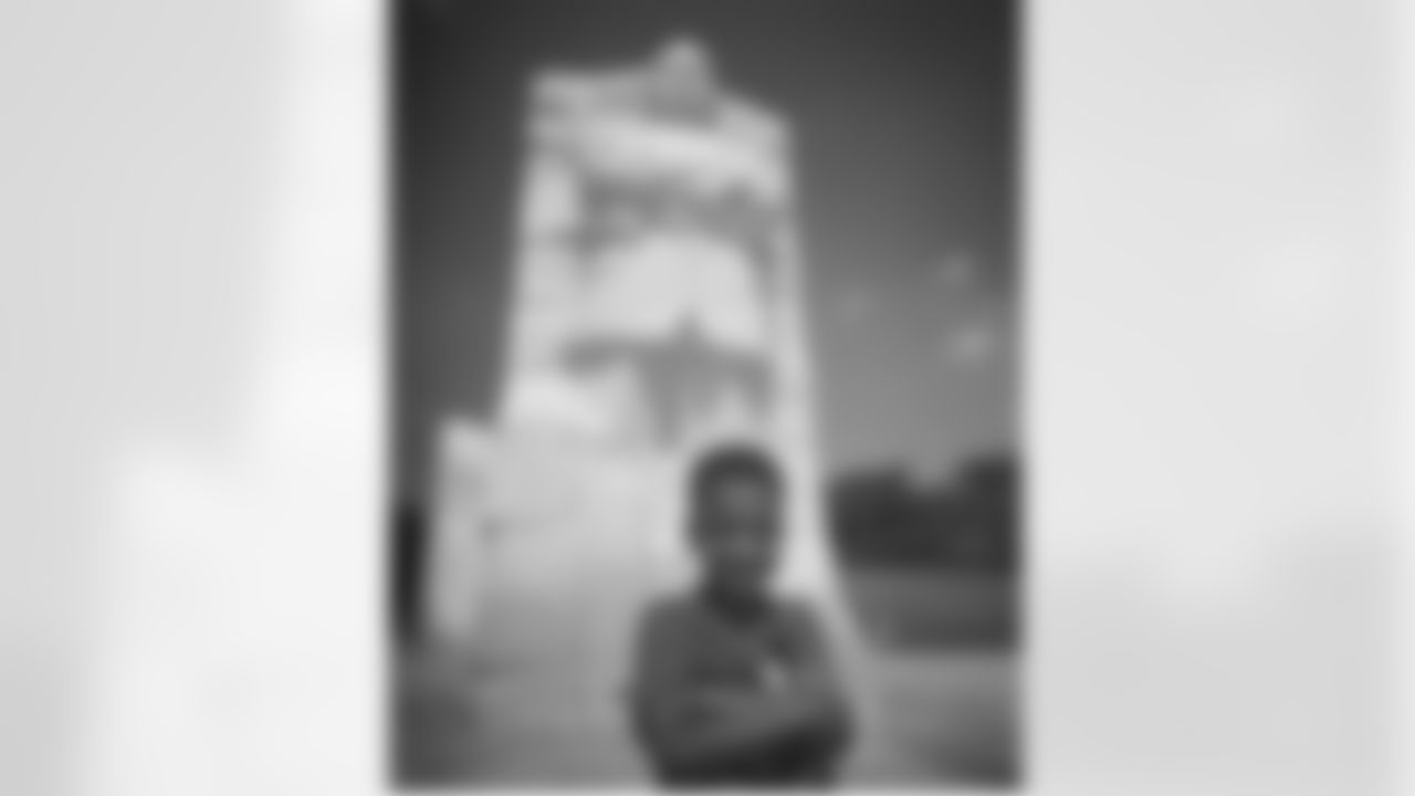 benjaminswatson [Benjamin Watson] Happy 6th Birthday Day young man!