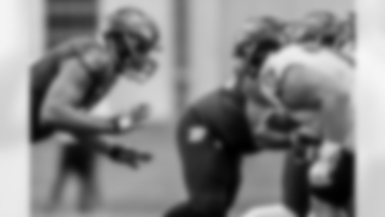 DE Calais Campbell