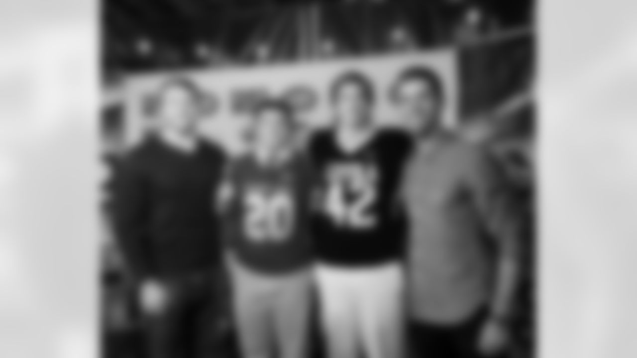 jtuck9[Justin Tucker]: Great taping tonight at Nick's! @juicecheck44, Pete, & Gavin were all awesome guests! #TurkeyBowl