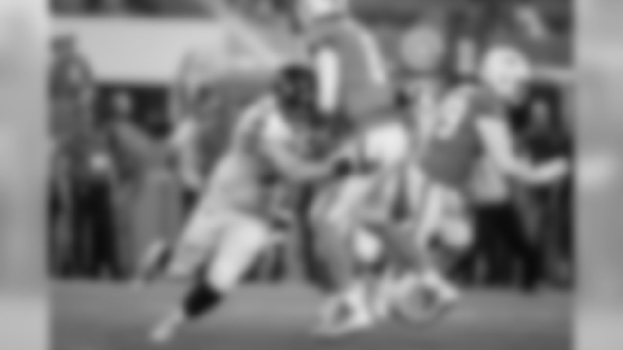 DT Zach Sieler