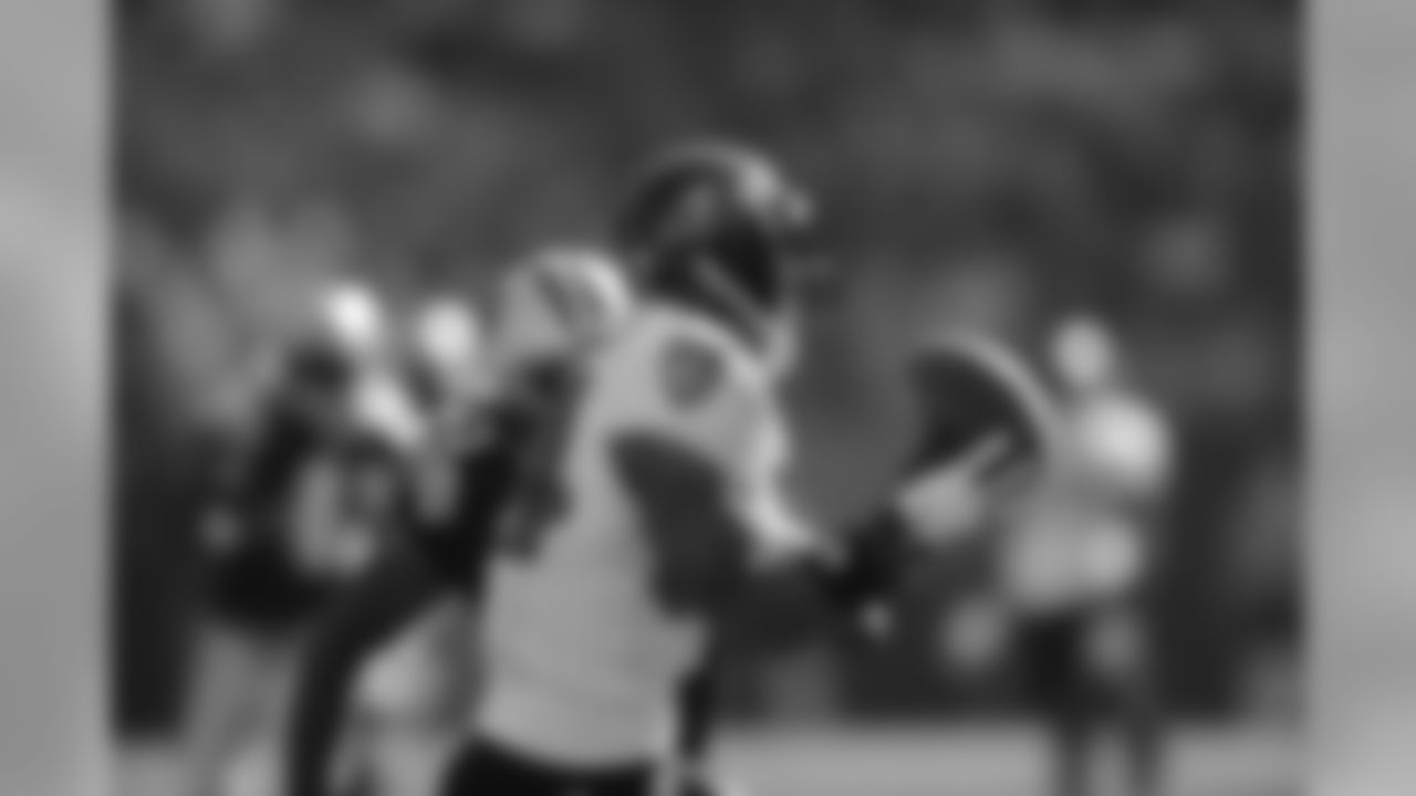 Images from the first quarter of the Ravens' Week 11 game in Carolina on Sunday, Nov. 21, 2010.