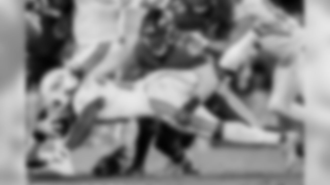 ILB C.J. Mosley