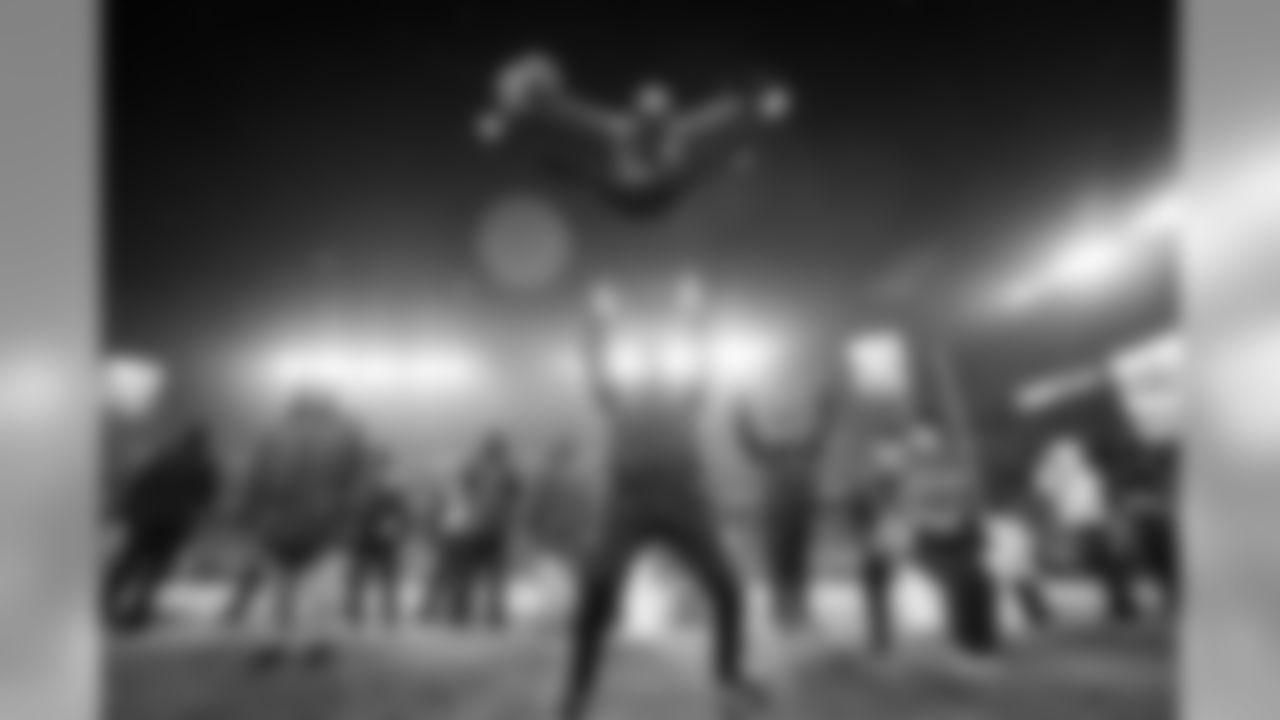 CHEER_VS_STEELERS_2019-107