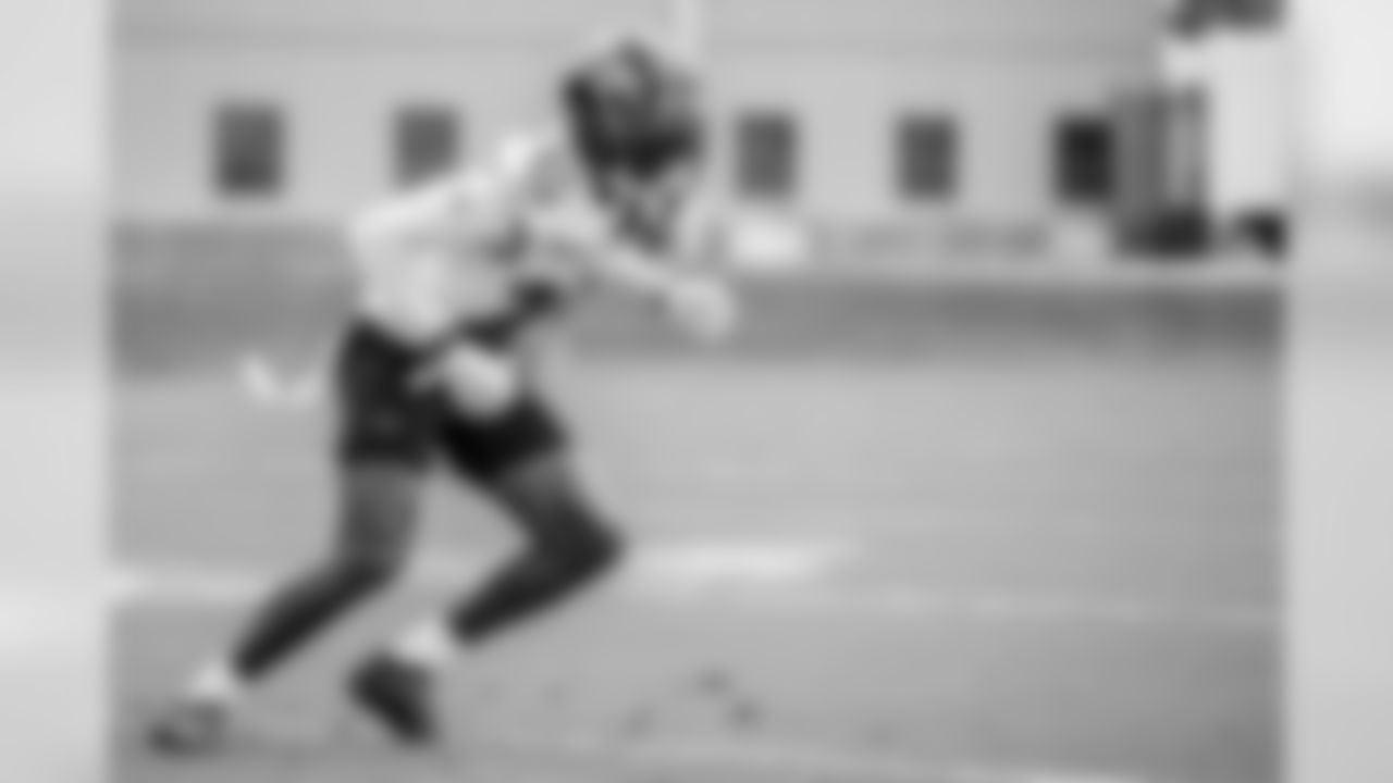 CB Tavon Young