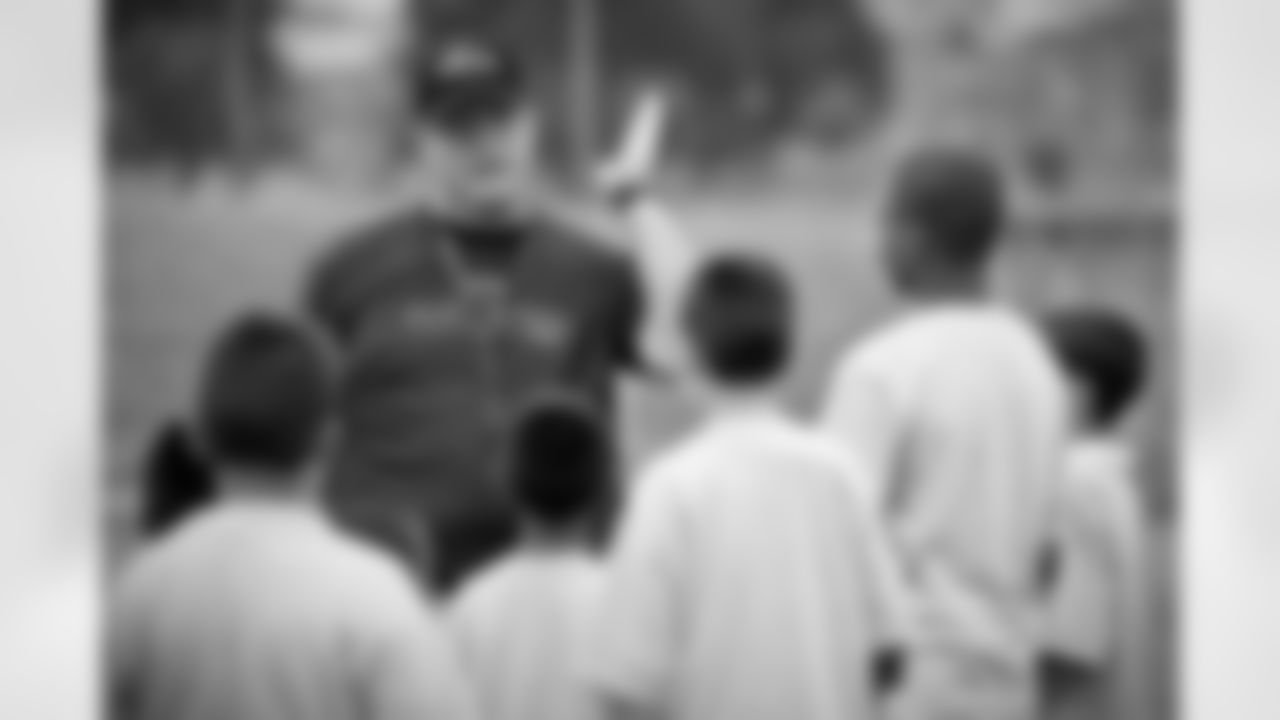 Ray Rice, Antwan Barnes and Brendon Ayanbadejo furthered the NFL's goal for a more active youth through the Play 60 Worldwide Day of Play campaign on Sept. 22, 2009.