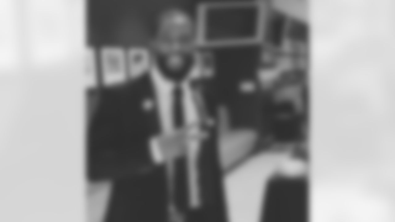 arr2four[Kyle Arrington]: "I'm so sophisticated"