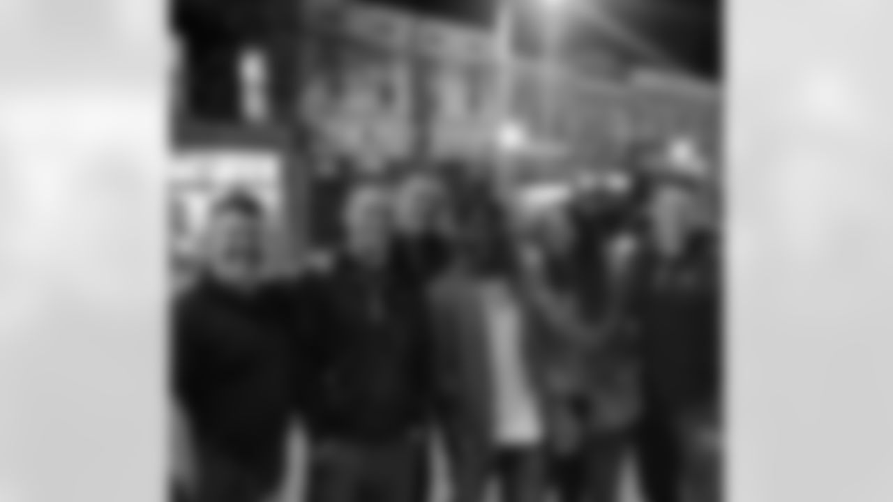 jforsett[Justin Forsett]My wife & I had a great night with some great leaders! S/O to Pastor David Platt, Sebastian, Lukas, & Paul.