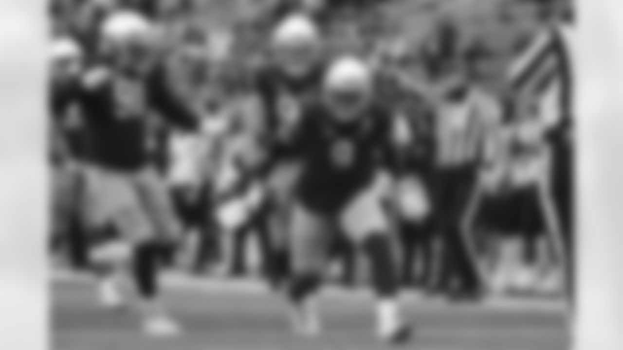 LB Daelin Hayes