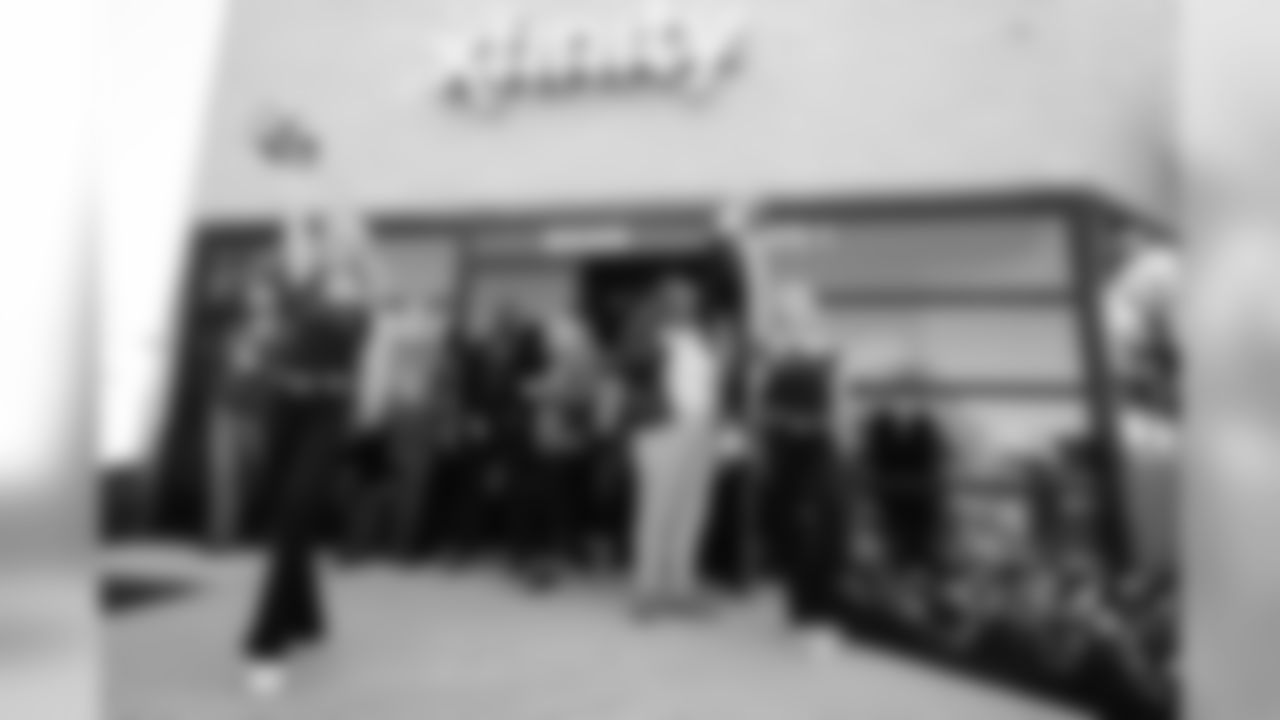 October 21, 2018
The Baltimore Ravens Purple Caravan visited the Xfinity store in White Marsh and then to the White Marsh Mall.