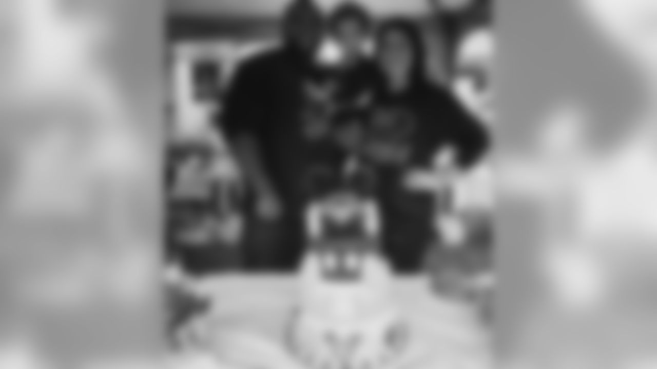 brandonw66[Brandon Williams]: Celebrating Ryry's 3rd birthday today! Thank you to EVERYONE who came out to celebrate with him, you all made it his best one yet. And thank you @cakes2at for the AMAZING cake @juddmcpherson @63_gigishell @brenleemc @alyssawylene