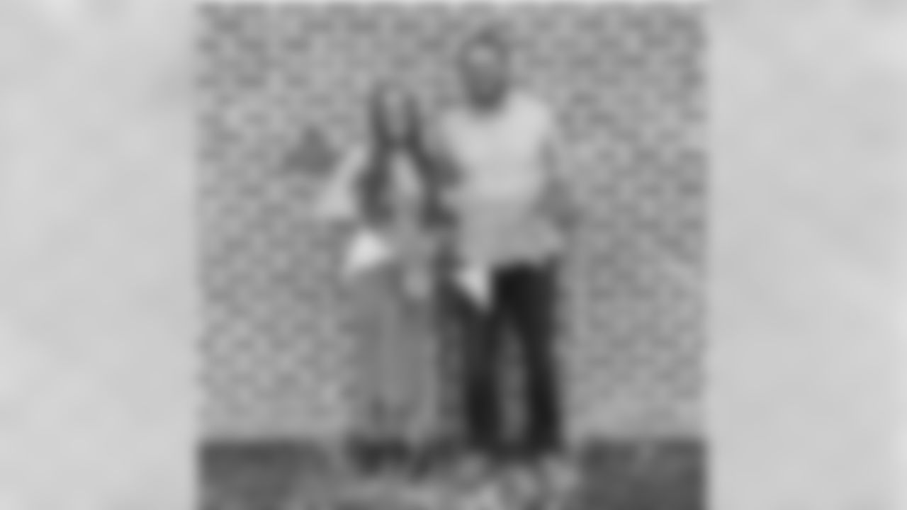 morgancox46 [Morgan Cox]: See you in a few months, little buddy.