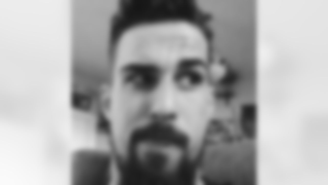 crockettgillmore[Crockett Gillmore]: The hulk @brandonw_66 fixen to get this work in #madden16 #RavensNation #hulksmash