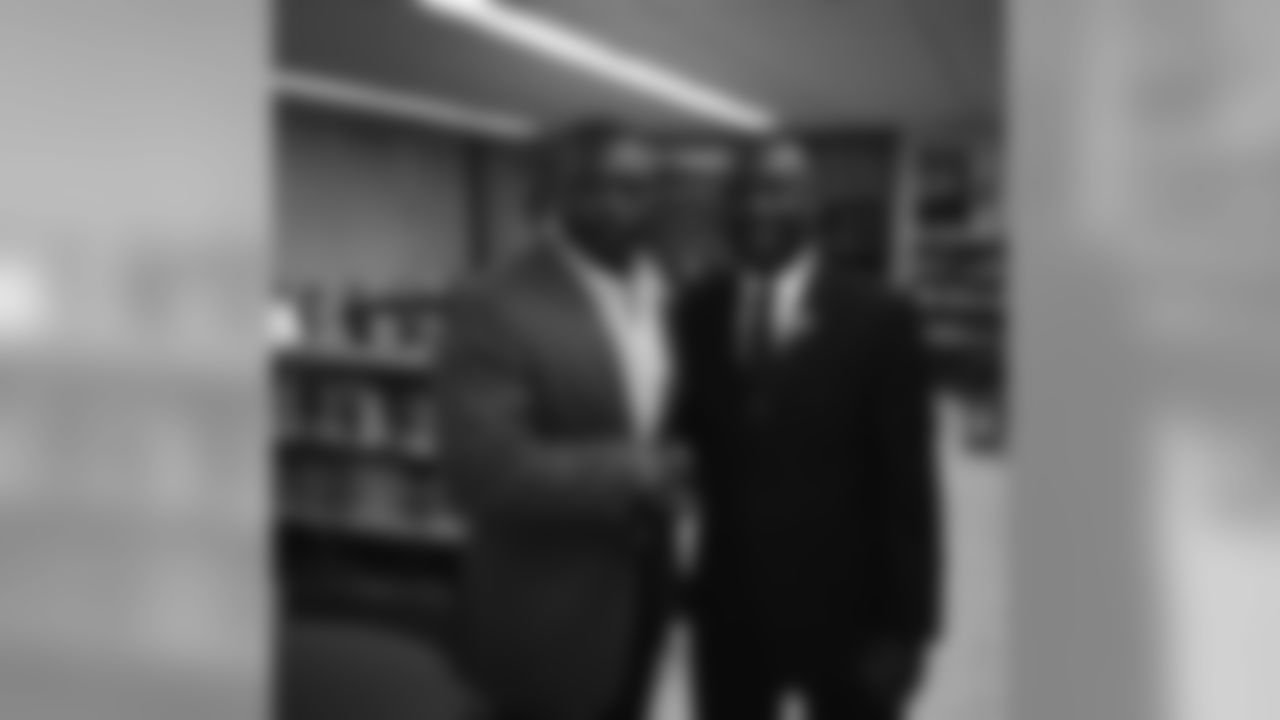 vlhammer [Vonta Leach]: #Blackhistory program with @attorneycrump #OmegaMen
