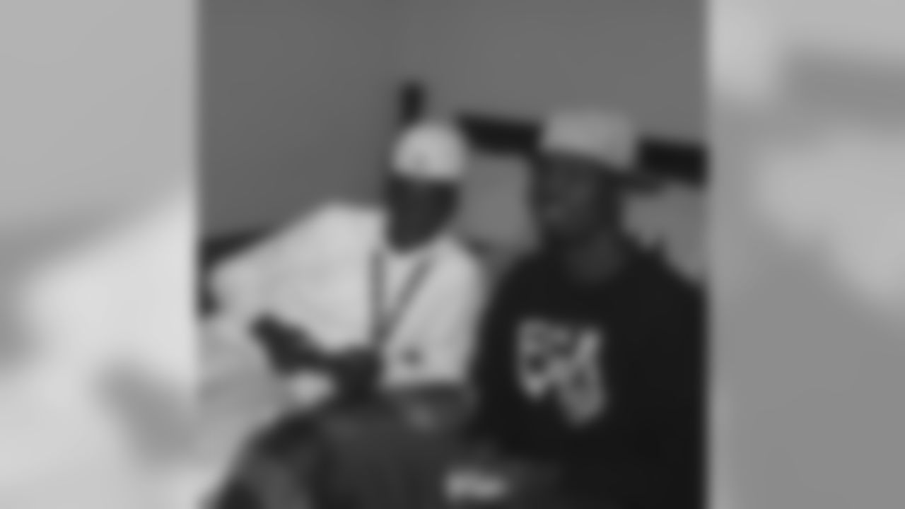 mosley32rtr [C.J. Mosley] #nationalsiblingday