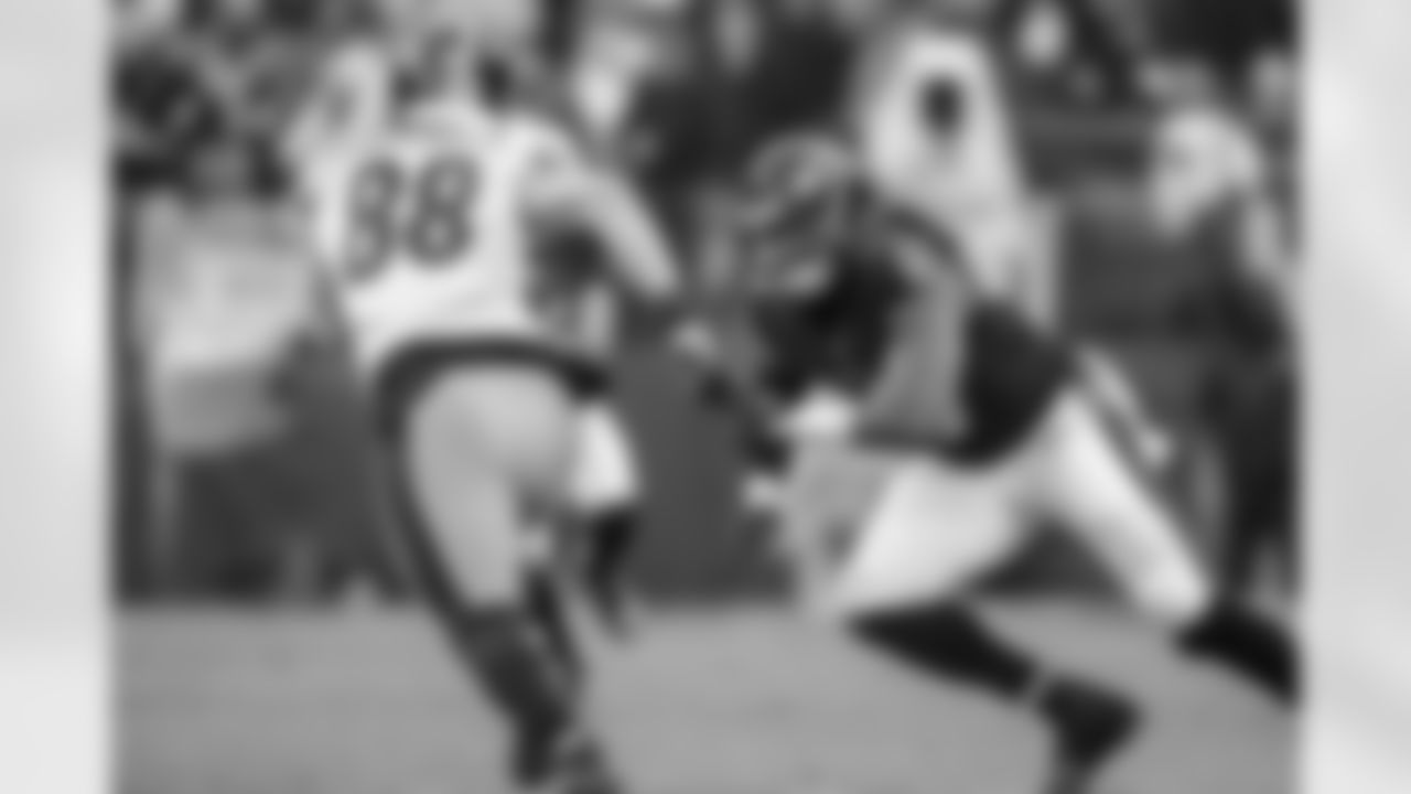 LB Pernell McPhee – Unrestricted
McPhee has been on a series of one-year deals with the Ravens in his second tour with the team. The 34-year-old veteran had one of his toughest seasons, missing seven games due to a knee procedure. He no longer was in a starting spot, as younger options emerged this season with Oweh and Tyus Bowser. The physical run-stuffer will have to decide if he wants to retire this offseason.