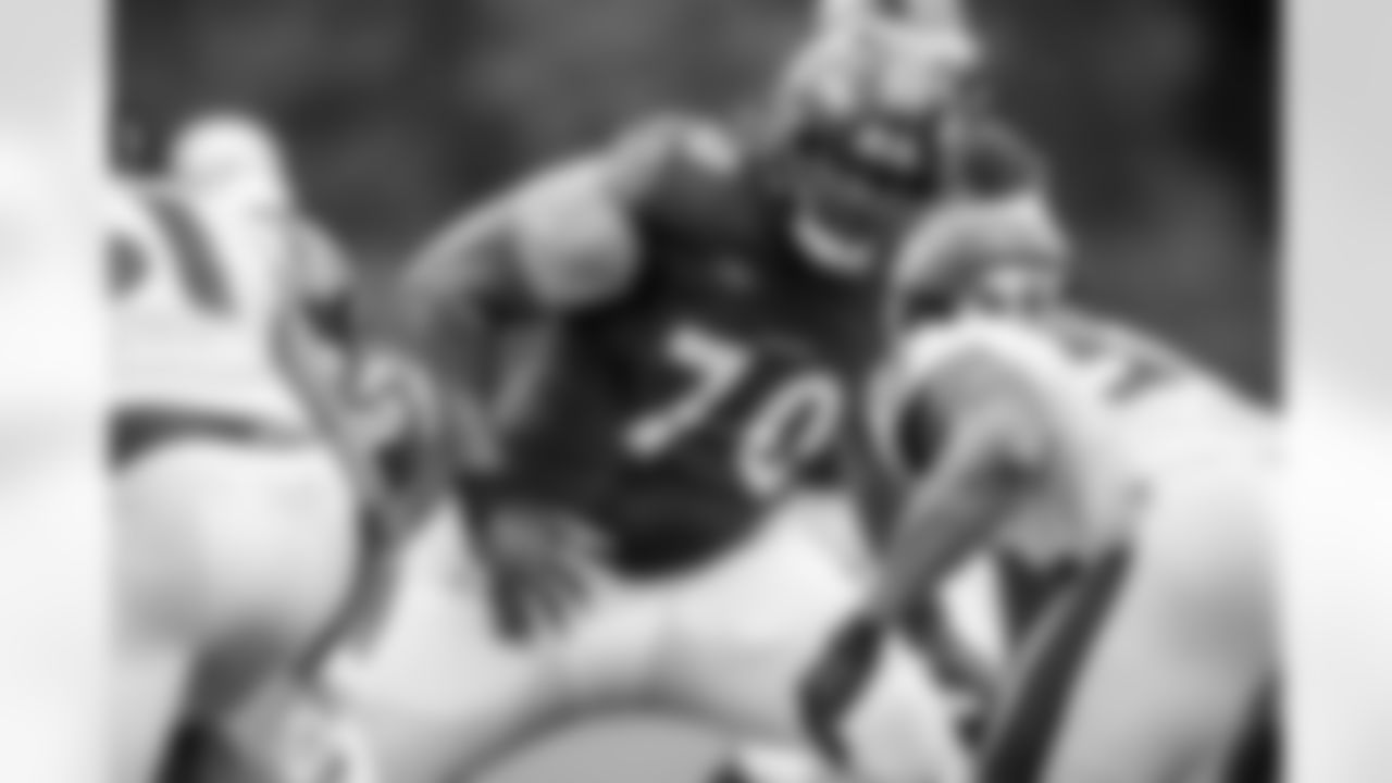 G D.J. Fluker
Fluker's physical presence is impressive considering he cut his body fat in half (44 percent to 22). He's a mountain of a man but is moving well after an aggressive offseason of training. Like Campbell, his fun-loving personality has also been well received. Fluker is putting his best foot forward in the competition for the starting right guard spot.