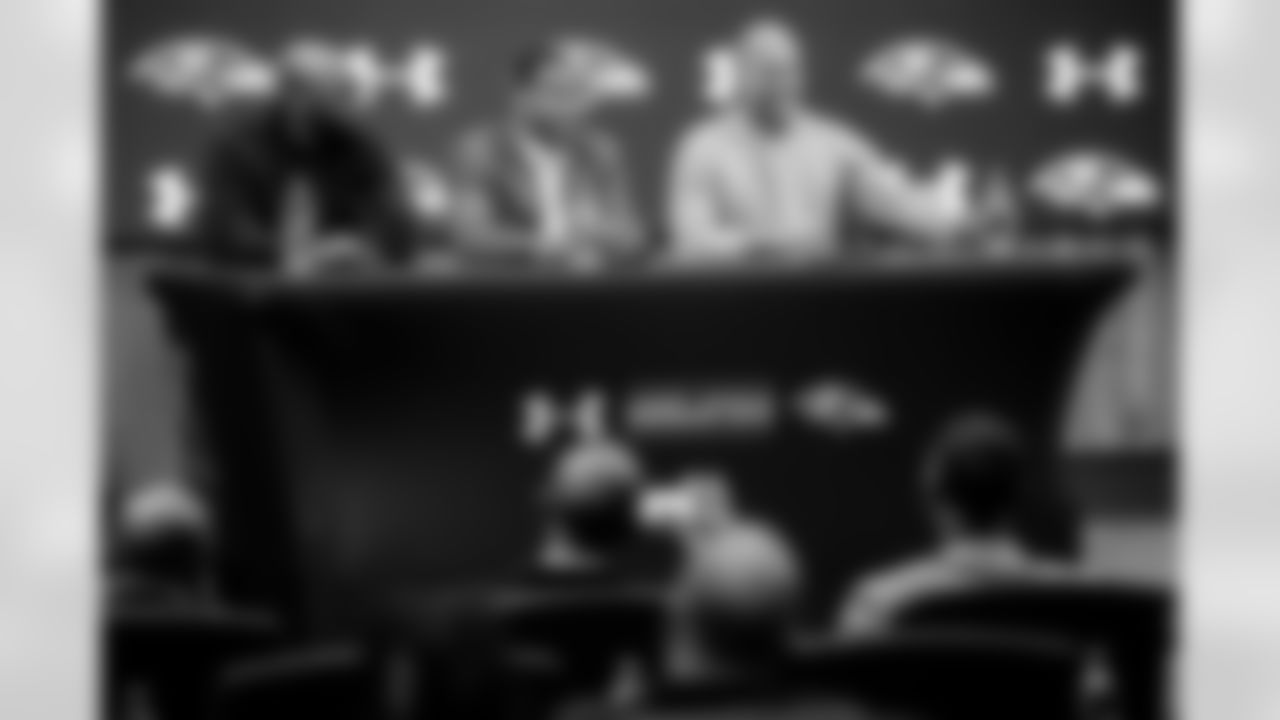18_FreeAgentSignings031722sh0988_WEB