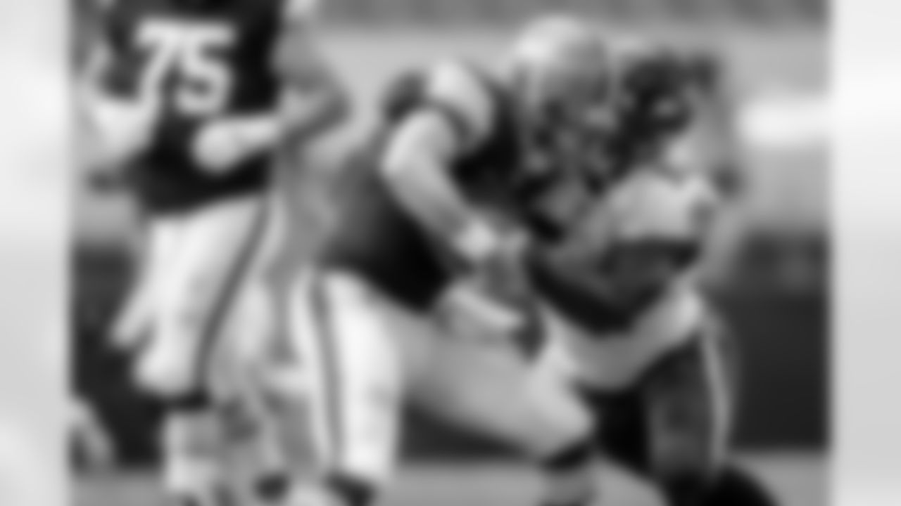 OLB Tyus Bowser sacks Browns QB Baker Mayfield