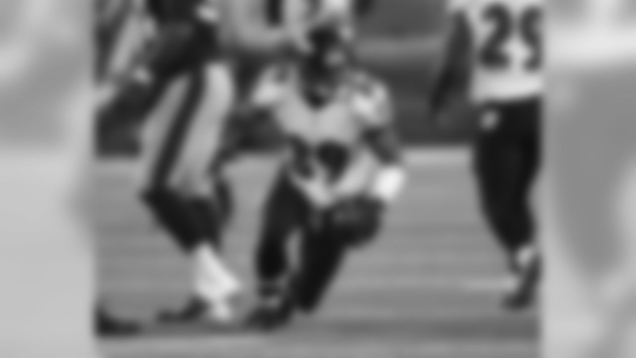 Smith Sr. was released after 13 seasons in Carolina and the Ravens quickly pounced. Baltimore liked his fiery competitiveness, toughness, leadership and experience. Even in his mid-30s, Smith paid big dividends as he put up a team-high 79 catches for 1,065 yards and added six touchdowns in his first season. His 2015 campaign was shortened by a season-ending Achilles tear, but he decided not to retire and posted one more memorable campaign in 2016.